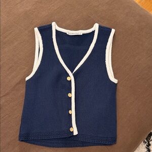 Abercrombie & Fitch Navy Blue and White Knit Vest